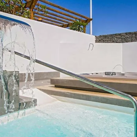 Playa Blanca Sleeps 8 Pool Air Con Wifi Βίλα Πλάγια Μπλάνκα