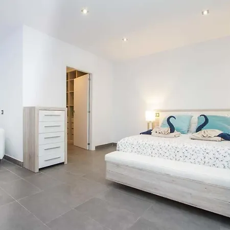 Playa Blanca Sleeps 8 Pool Air Con Wifi Βίλα Πλάγια Μπλάνκα