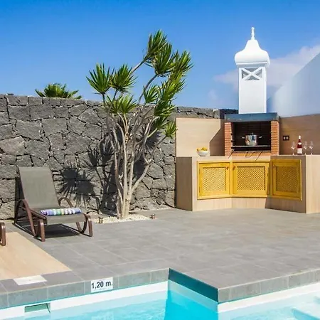 Villa Playa Blanca Sleeps 8 Pool Air Con Wifi Playa Blanca (Lanzarote)