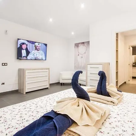 Villa Playa Blanca Sleeps 8 Pool Air Con Wifi